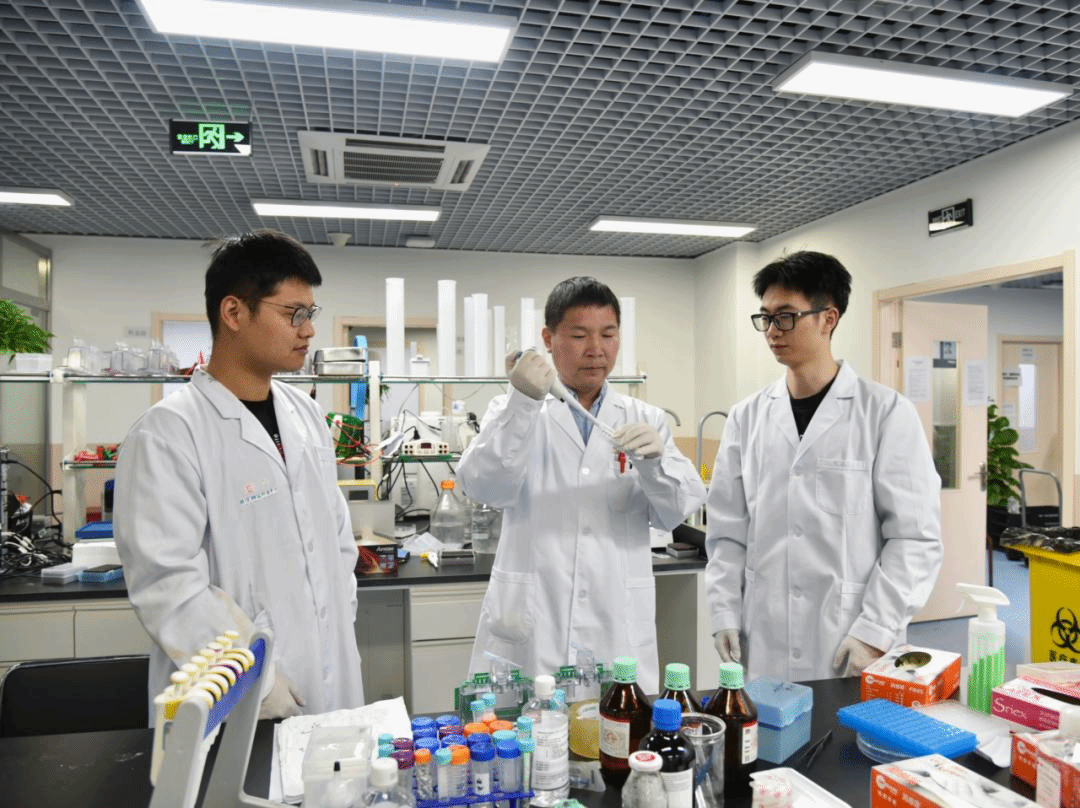 生命与环境科学科学院程勇：科技报国担使命丨建功立业新时代